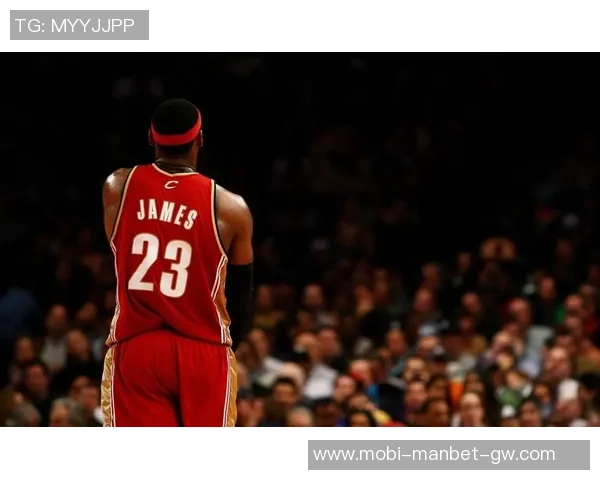 阿里纳斯建议湖人若能引进巨星应果断交易里夫斯以优化阵容